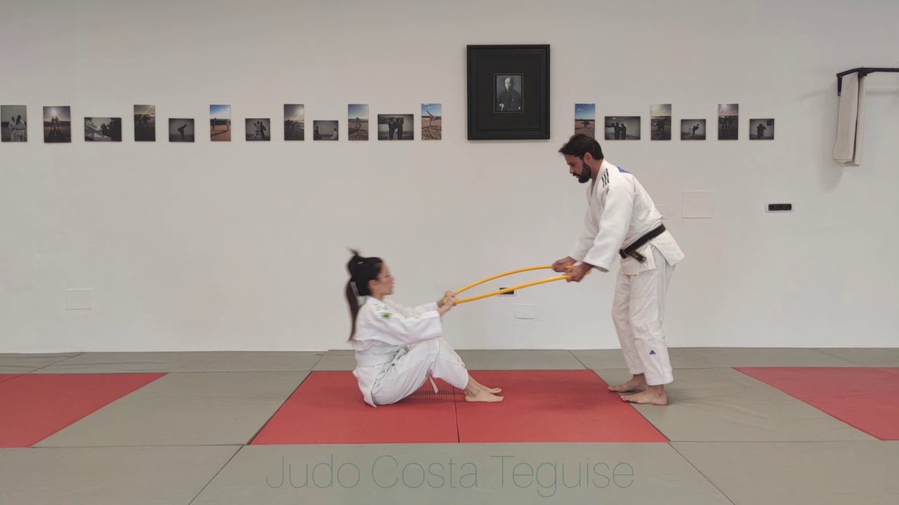 Judo para principiantes y edades escolares.