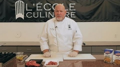 How to Keep Stew Meat From Drying Out : Preparing Stews: Tips & Tricks