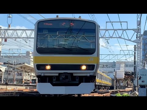 JR津田沼駅を発車する中央.総武線各駅停車。