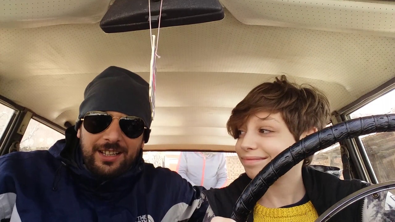 Viti 1982 me Likin dhe Arian Halitin | Stupcat comedy sketch