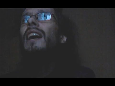 Пою песню Saint Asonia - Chasing The Light. Свет в этом холодном мире.