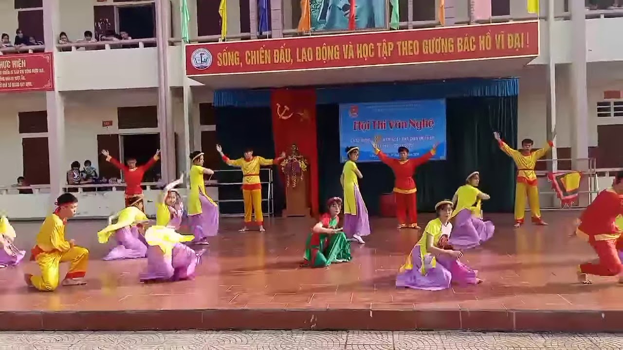 THPT Hiền Đa | Múa quạt HÀO KHÍ VIỆT NAM 20/11