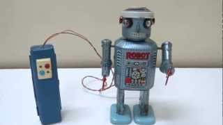 50s LINEMAR TIN BATTERY/OP R-35 ROBOT REMOTE CONTROL MASUDAYA WORKS SEE ON VIDEO