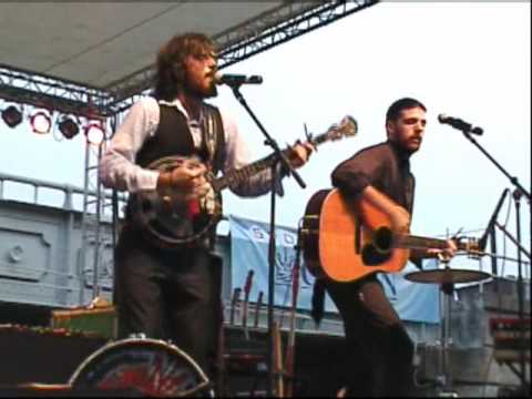 Denouncing November Blue - The Avett Brothers Greensboro