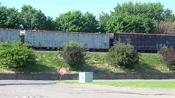 Old EMD GP38-2 Trailing on CSX Train 4K UHD