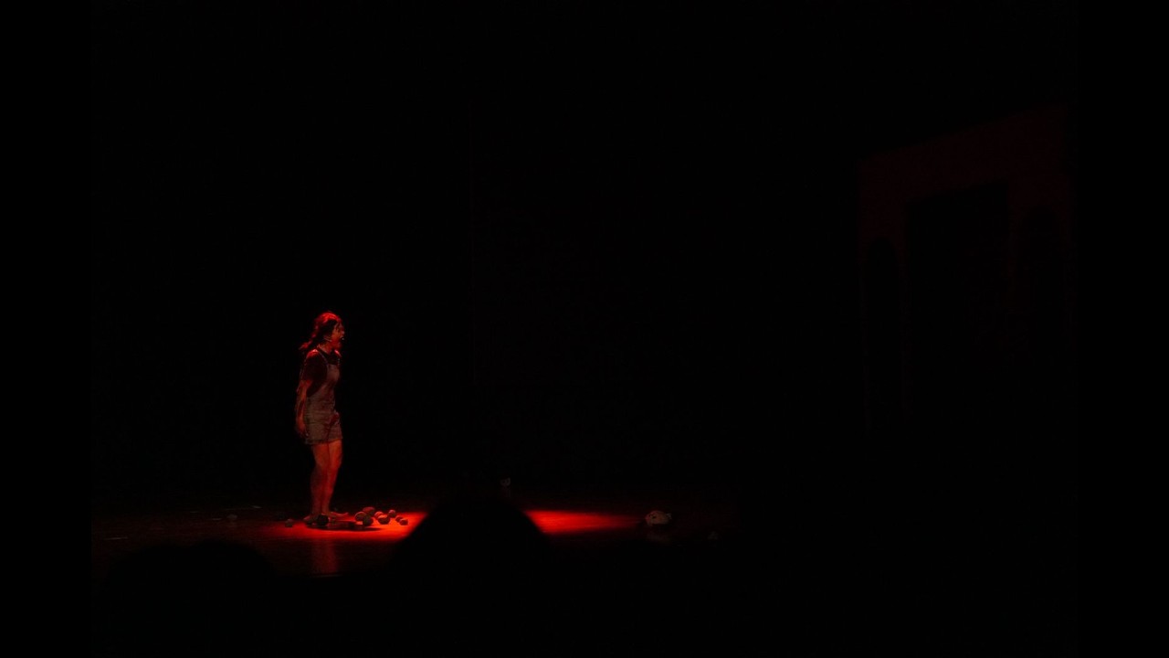 Dia Jadi Aku Karya Thaly Khasih MONOLOG BLABAR ON STAGE 5.0