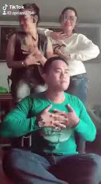 Tante Tiktok Genit