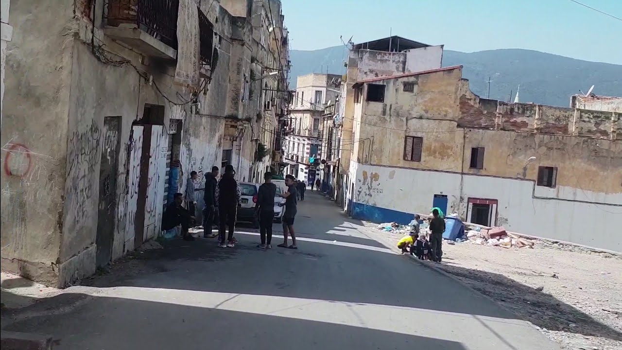 09/04/2021 #Driving in #Annaba #Algeria  #La_place_d'Armes