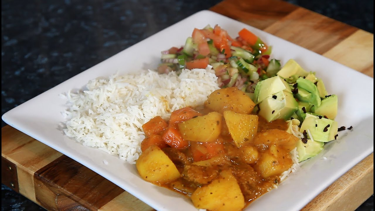 Jamaican Curry Beef Recipe With Rice & Salsa Avocado | Make By Chef Ricardo Cooking #FamilyDinner !