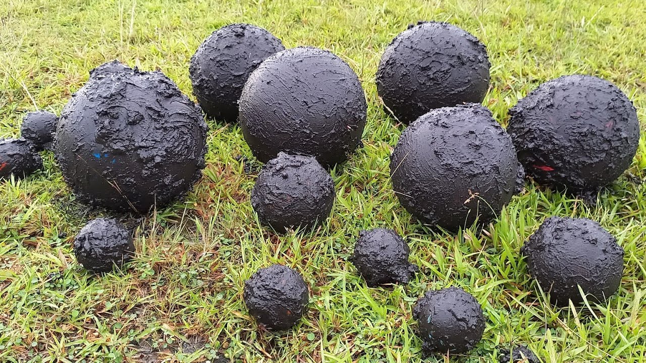 Menemukan bola kotor berlumpur ! bola sepak, bola basket, bola emoji, baby bola, bola warnawarni