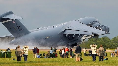 DANGEROUS EMERGENCY LANDING   Aborted Landing Go Around  Crosswind Extreme Low pass PLANE