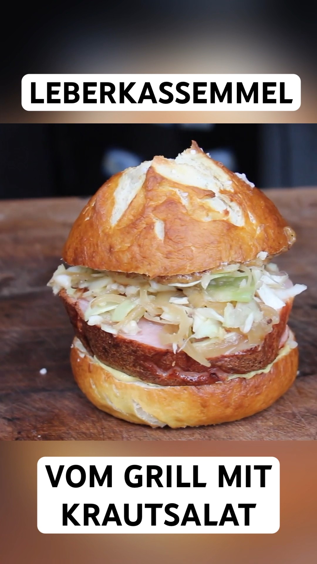 Gegrillte Leberkassemmel mit geilem KRAUTSALAT #leberkäse #semmel # ...