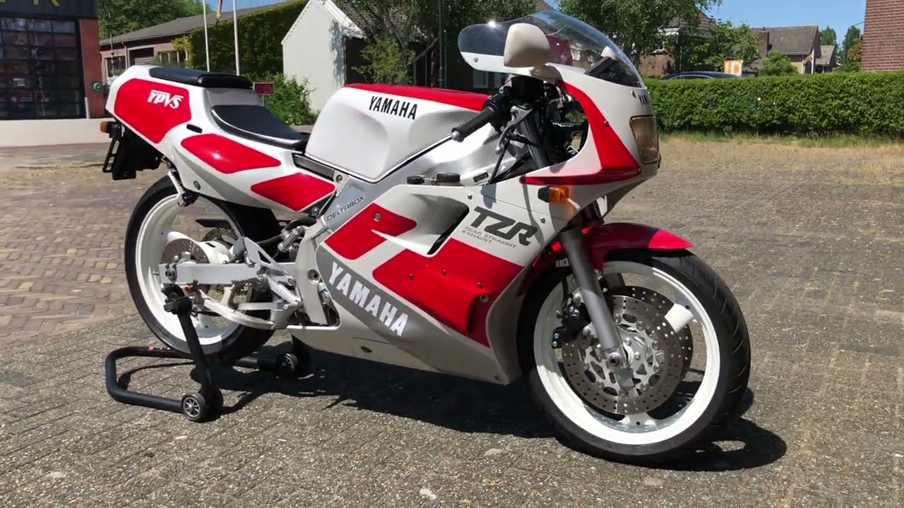 Yamaha TZR 250 3MA - YouTube