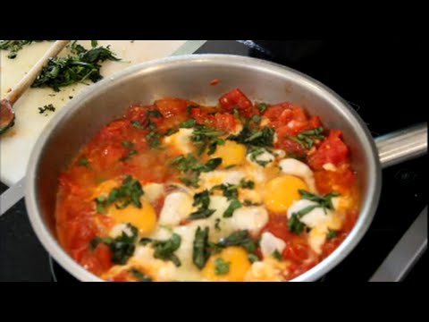 oeufs a la tomate fraiche et basilic - YouTube