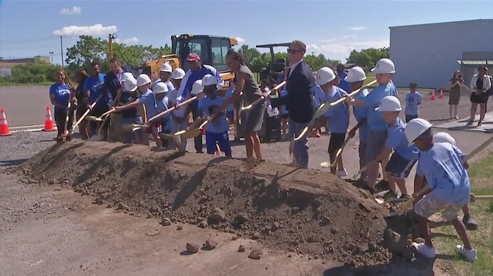 Tapestry Charter School, Thurman Thomas break grou...