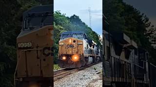Catching a beautiful pair of Dash 9 locals #9051 and #9002 making there way back to Palmer Yard