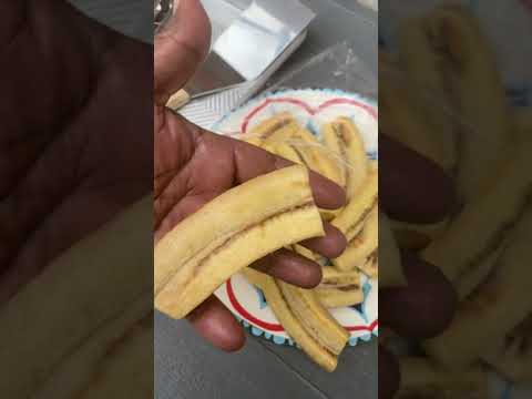 Grilled Plantain #vegan | CaribbeanPot.com