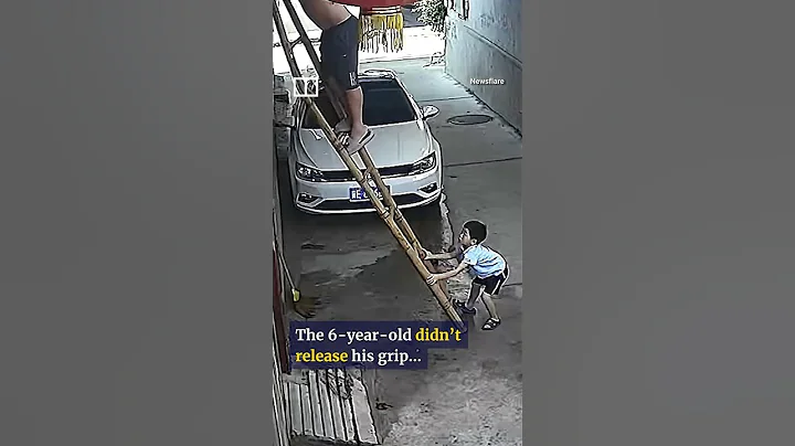 Chinese boy saves father from nasty fall by holding broken ladder steady #shorts - DayDayNews