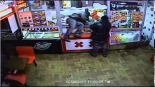 Shotgun-wielding robbers storm Bronx KFC [ORIGINAL]