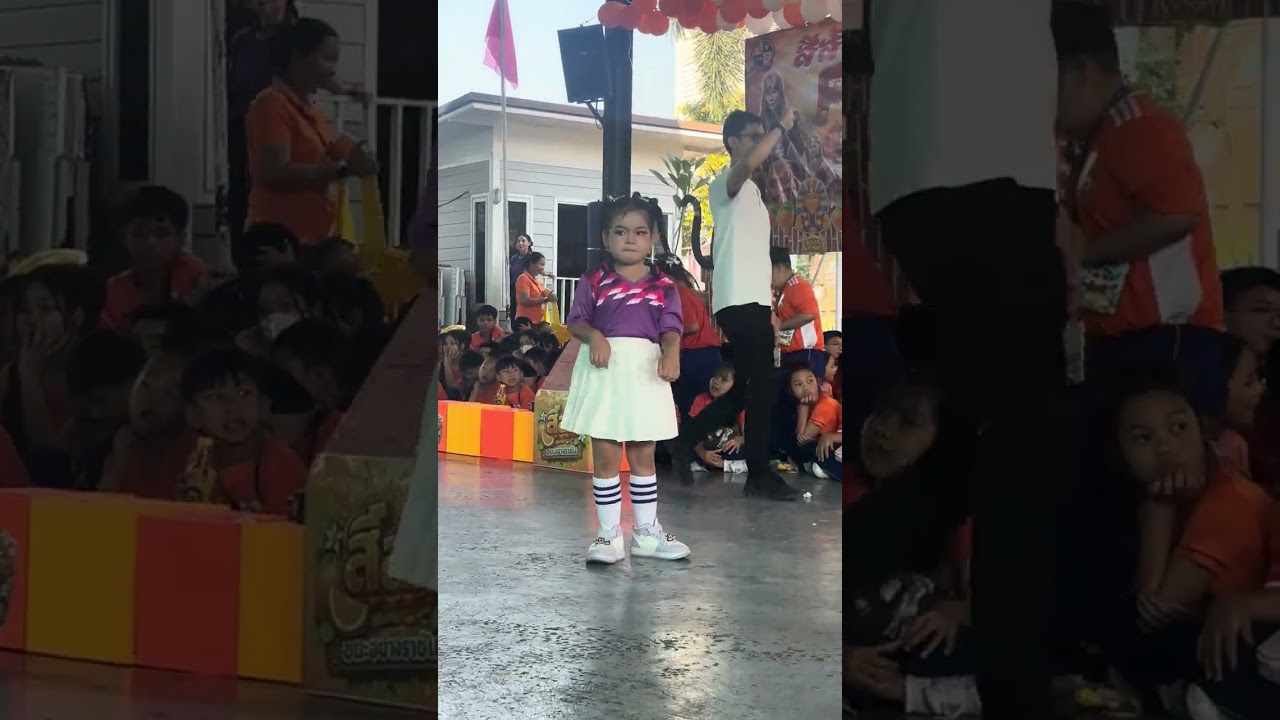 หมูน้อยเชียร์ลีดเดอร์