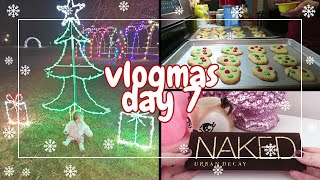 Vlogmas Day 7 | Baking Christmas cookies and a walk in the park