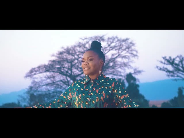 Victoria Nazah - Hossanah (Official Video) class=