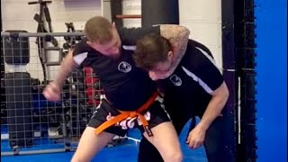 STREET FIGHT TRAINING, PUNCHING IN HEAD LOCK - SIMPLE, FAST AND EFFECTIVE DEFENCE