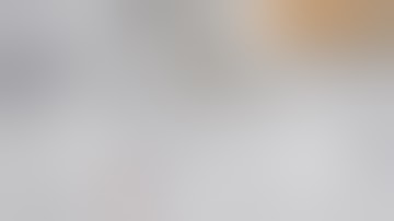 GRAPHIC WARNING: Video shows aftermath of deadly avalanche on a Himalayan peak | REUTERS