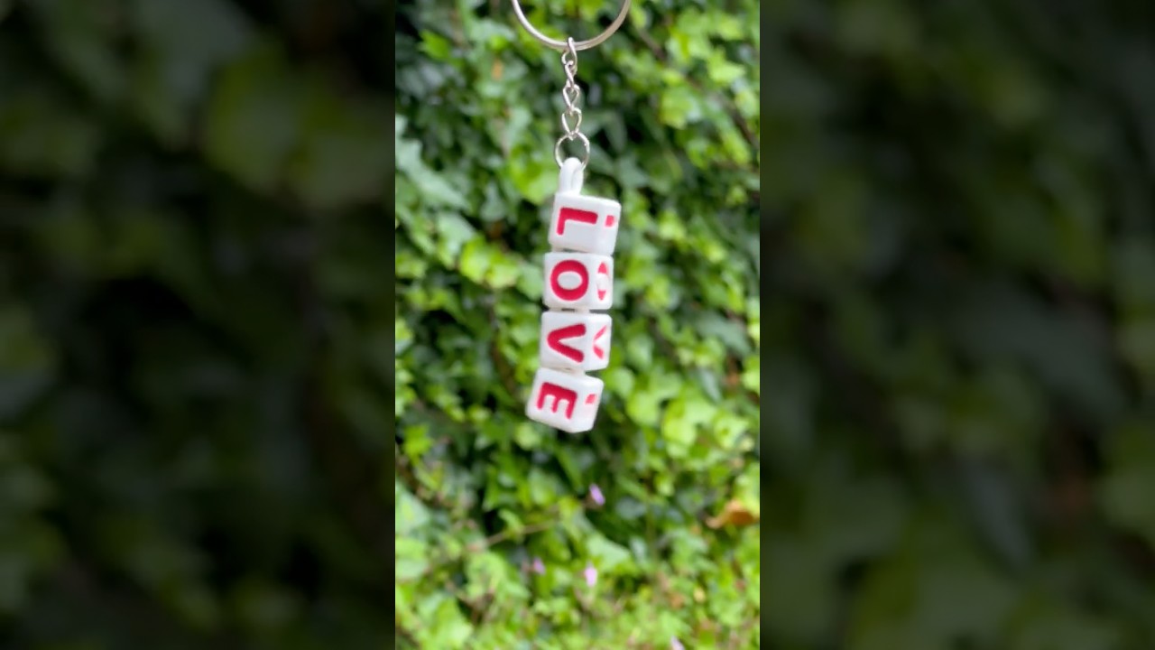 Letter cube keychain (Customizable) 