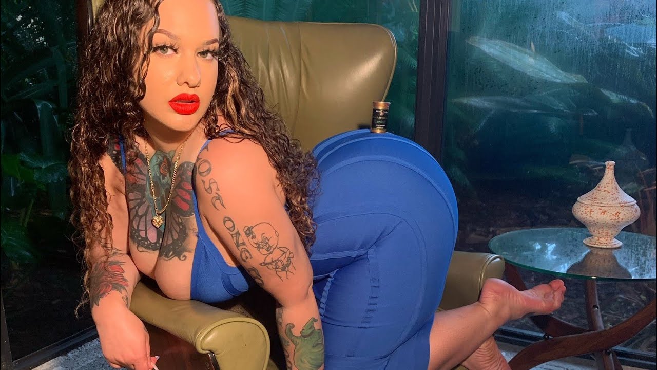 Shainarae Loveliest_curve plus_ size_ model pictures. YouTube