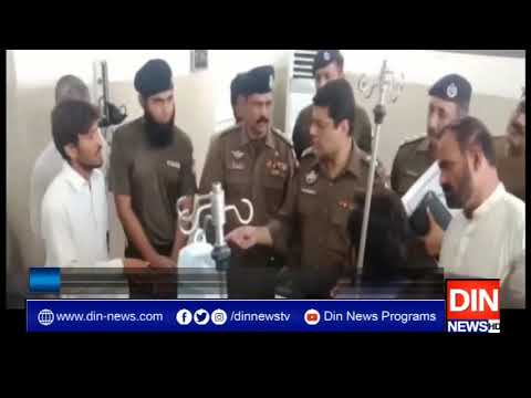 نشے میں دھت لڑکی کی پولیس اہلکار کو تھپڑ مارنے کی ویڈیو وائرل