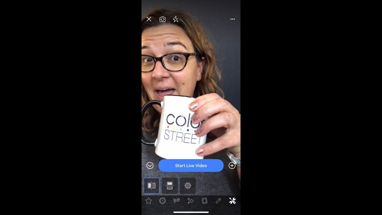 How to Flip Your Camera on a Facebook Live (iPhone) - YouTube