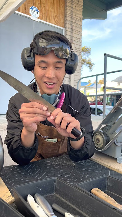 Transforming a Shun knife's edge to be razor sharp with the Tumbler Rolling  Sharpener #shunknife #rollingsharpener #knifesharpening…