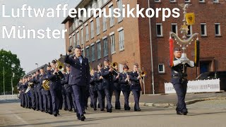 Die Erkennungsmelodien des Luftwaffenmusikkorps Münster - Ein- und Ausmarsch