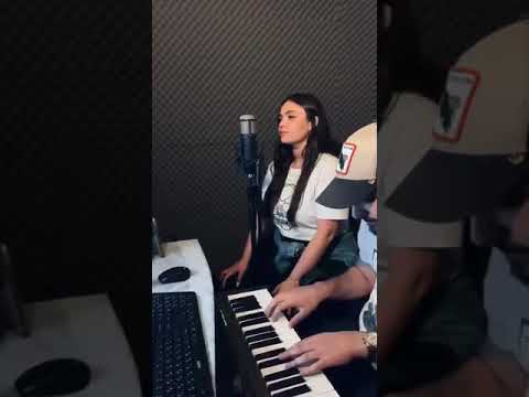 לאה מסיהיד / קאבר מדמיינת של שרית חדד.