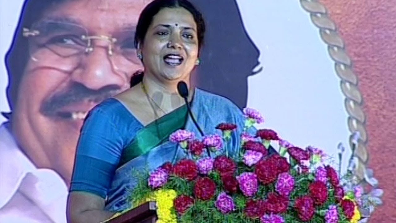 Actress Jeevitha Emotional Speech @ Dr. Dasari Narayana Rao Condolence Meeting