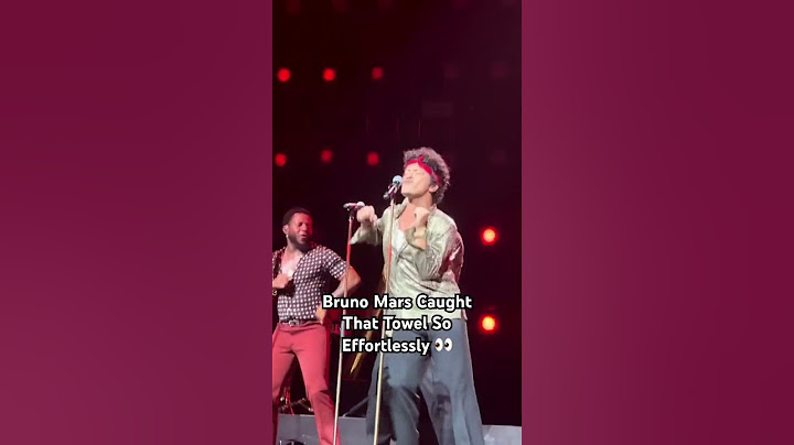 Bruno Mars Caught That Towel So Smoothly 👀😅