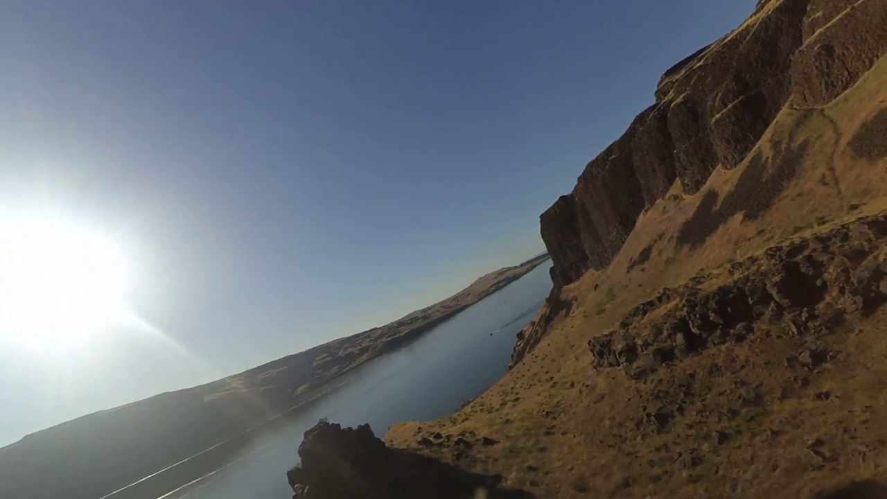 Cliff Surfing the FPV Tek Sumo Wing