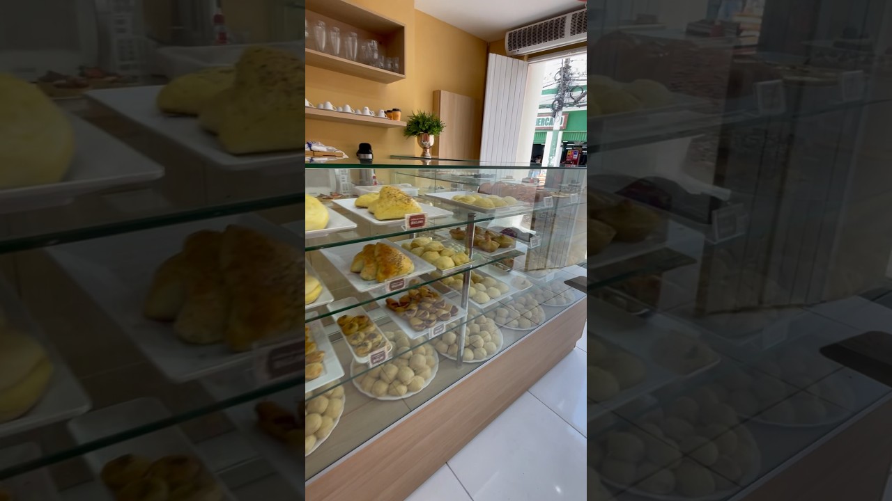 Minha vitrine cheia de delícias! Venha aprender tudo isso aqui no meu canal! 😋