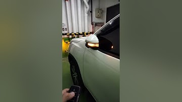 Auto folding mirror. Toyota Fortuner