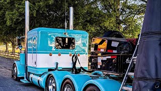 Peterbilt 389