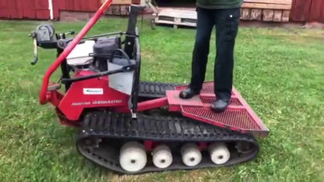 Järnhäst Jonsered Järnhästen med timmerkärra