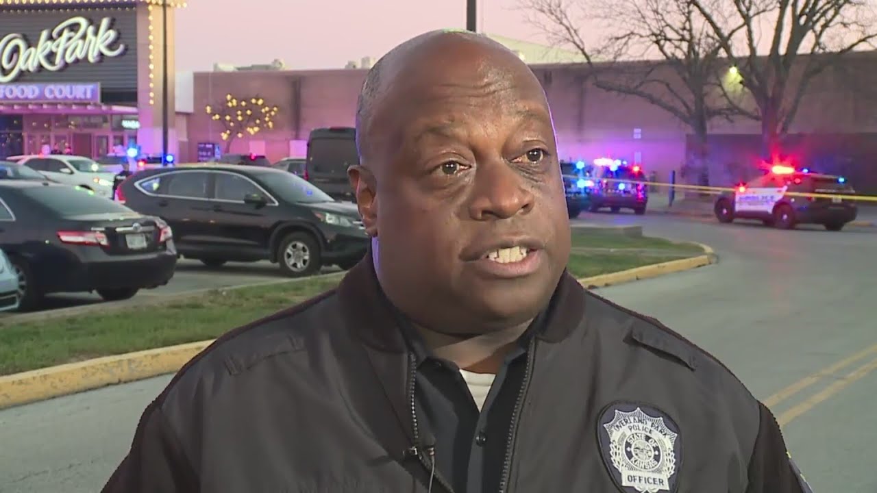 Police are investigating after shots were fired at Oak Park Mall Sunday ...