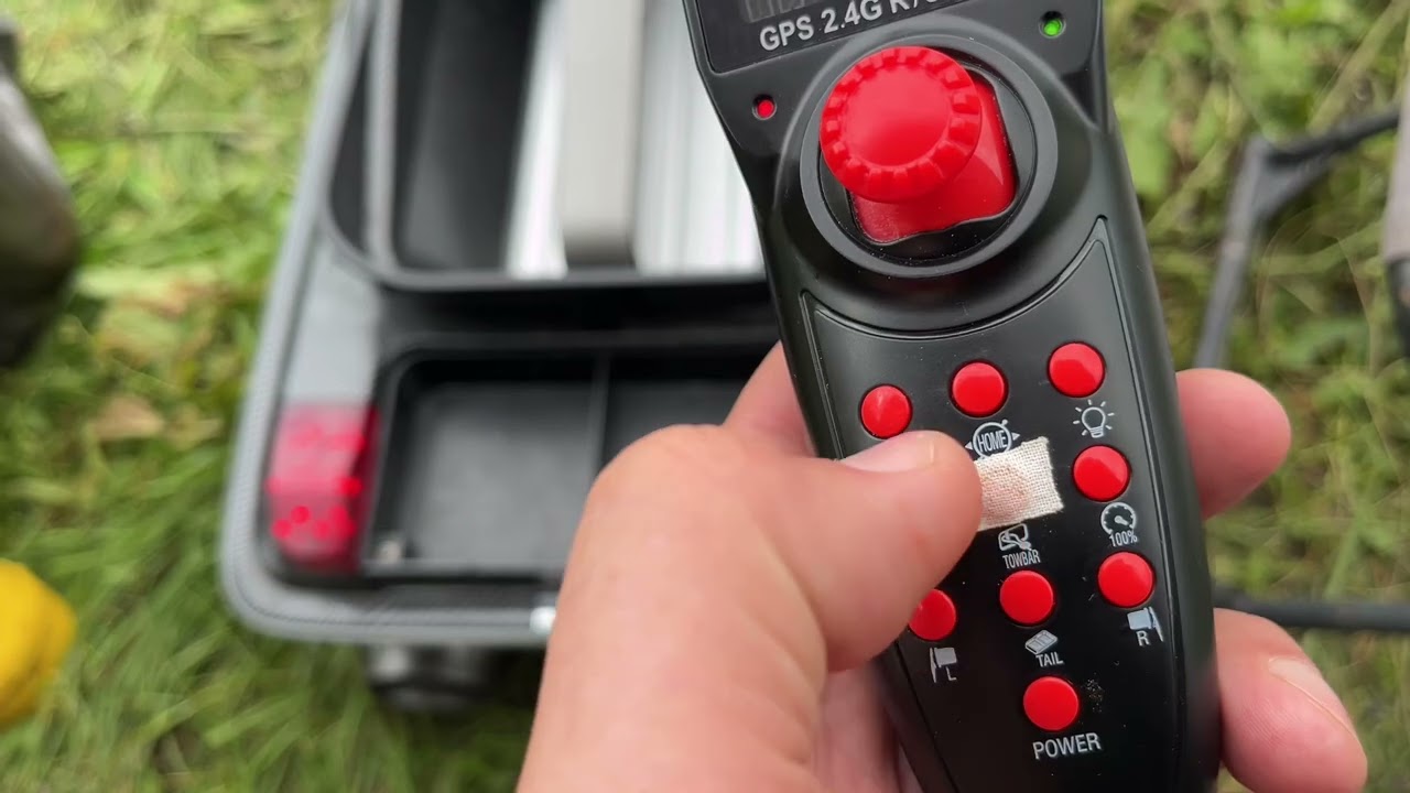 Карповый корабль HJ 817 , обзор функций пульта