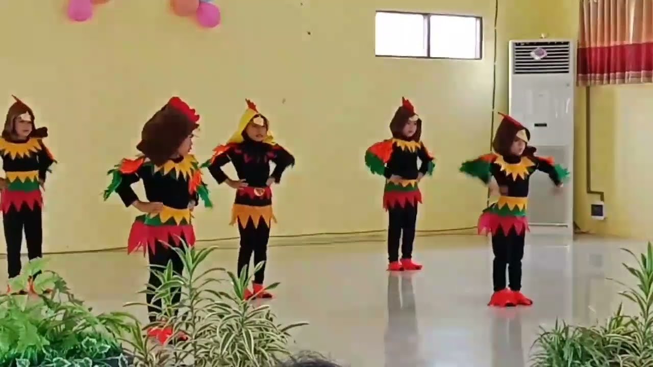 LOMBA GERAK DAN LAGU KREASI CHICKEN DANCE JUARA 1/TK BINA NUSANTARA