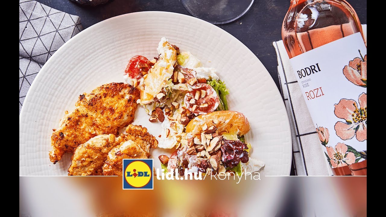 Széll Tamás - Szaftos-fűszeres pulykamellfalatok, sült almás langyos kevert salátával | Lidl Konyha