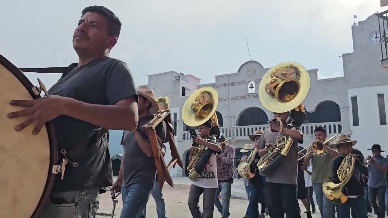 RECEPCIÓN DE BANDA NUEVA GENERACIÓN DE SANTIAGO ZOOCHILA