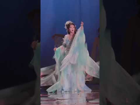 瀟瀟今天完全就是仙女來的!太美了~ #程瀟 #抖音美好奇妙夜