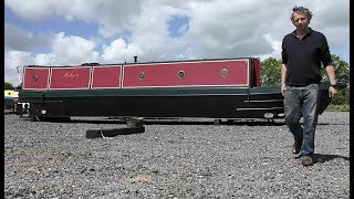 3. The Grand Tour of my Narrowboat and The First Supper . . .