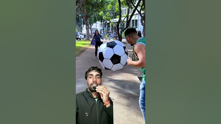 Ladki ne bol ko hurt kiya #football #soccer #challenge #tutorial #skills #bugatt